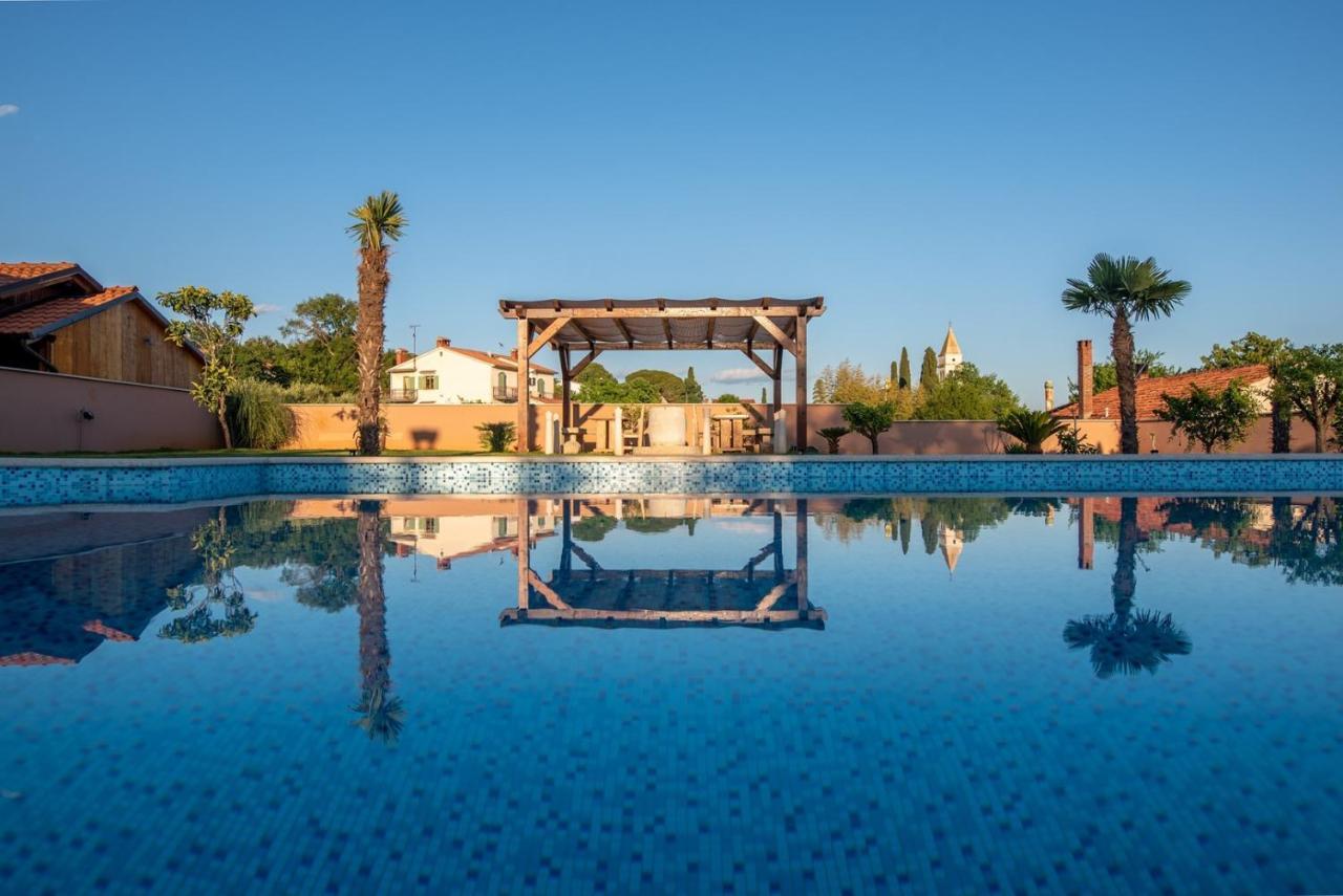 فندق Via Flavia With Common Pool Labinci المظهر الخارجي الصورة